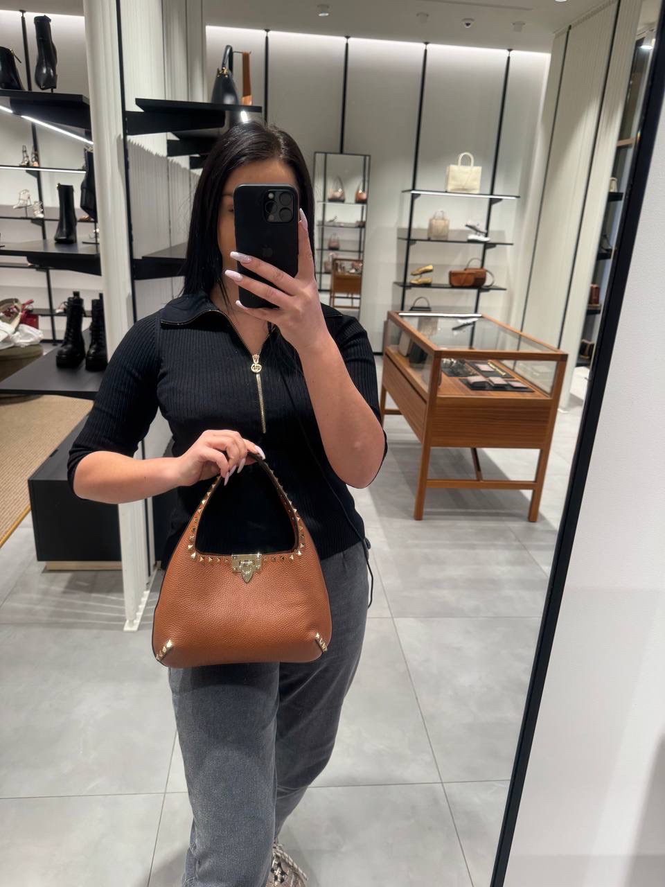 VALENTINO GARAVANI Shoulder bags side view - Women's luxury Bags