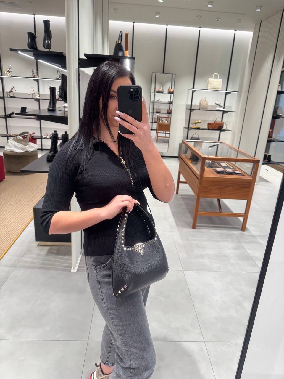 VALENTINO GARAVANI Shoulder bags side view - Women's luxury Bags