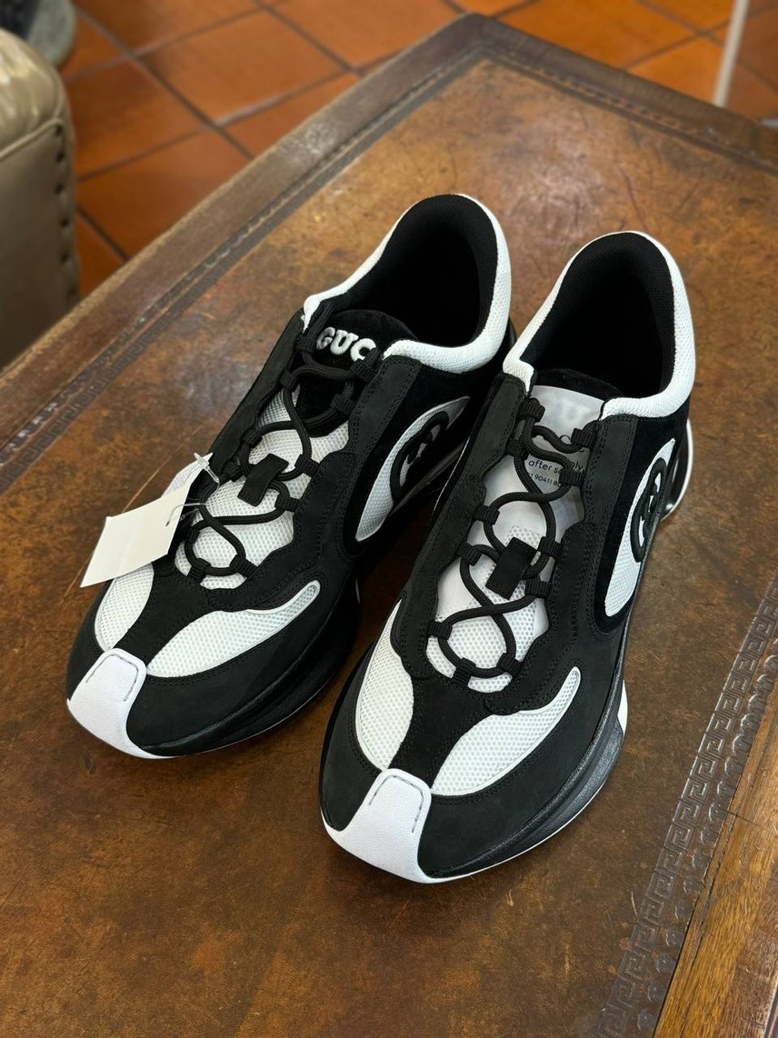 GUCCI Sneakers side view - Men's luxury Shoes