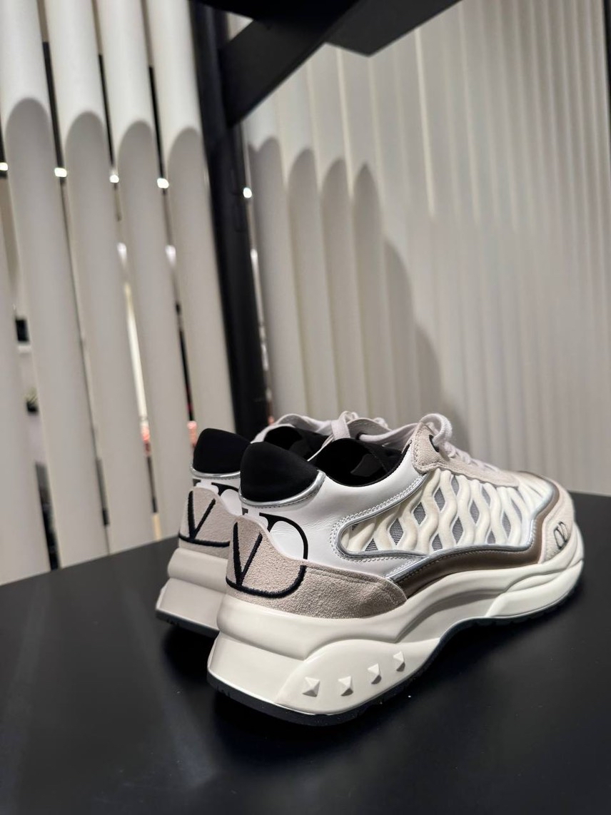 VALENTINO GARAVANI Sneakers side view - Women's luxury Shoes