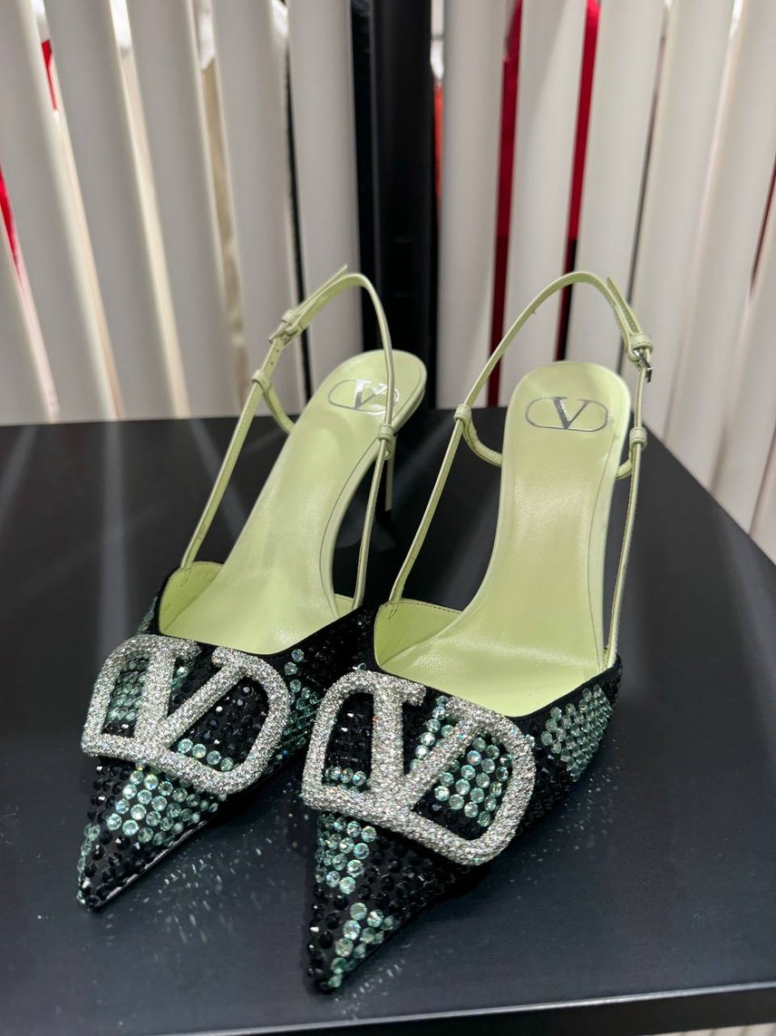 VALENTINO GARAVANI Sandals side view - Women's luxury Shoes