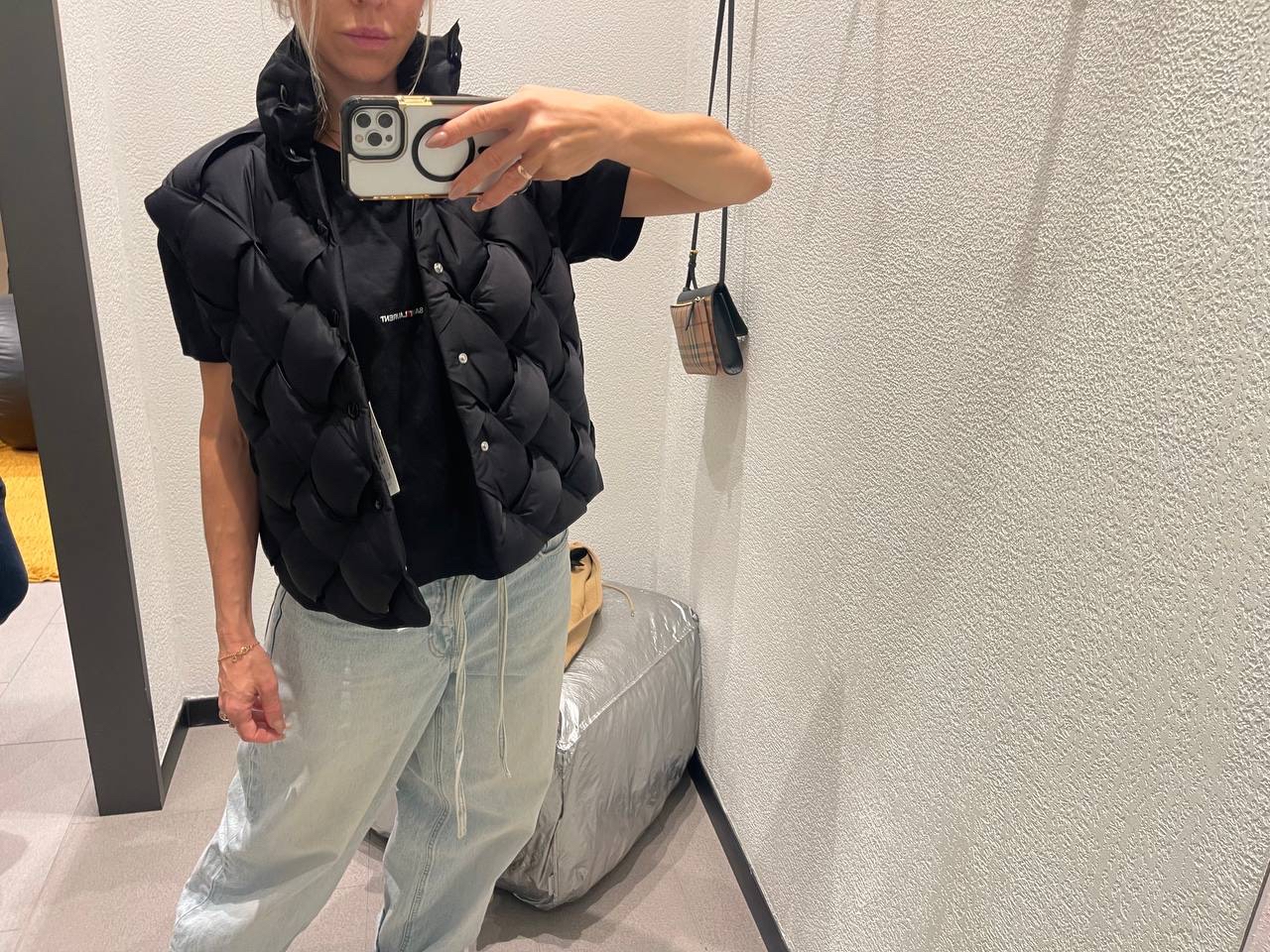 BOTTEGA VENETA Gilets side view - Women's luxury Clothes