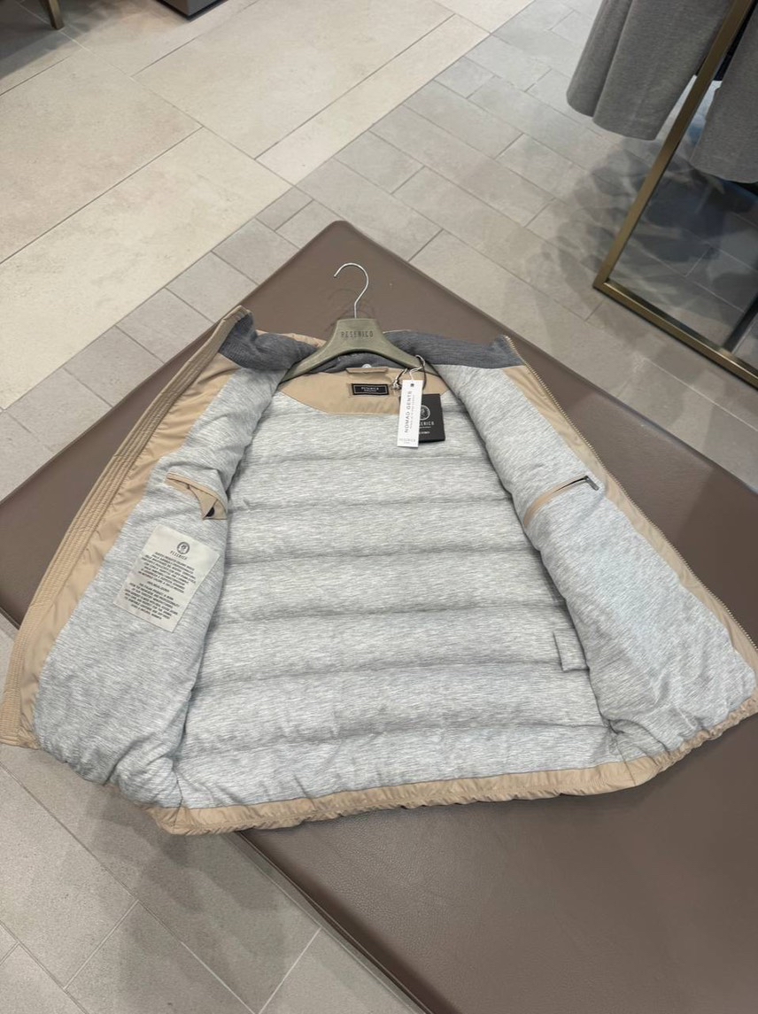 PESERICO Gilets side view - Men's luxury Clothes