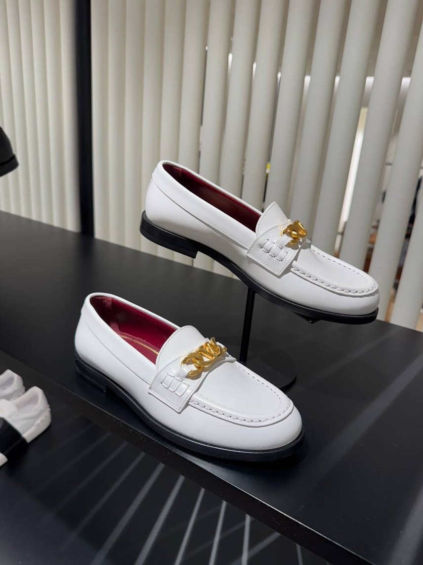 VALENTINO GARAVANI Loafers side view - Women's luxury Shoes