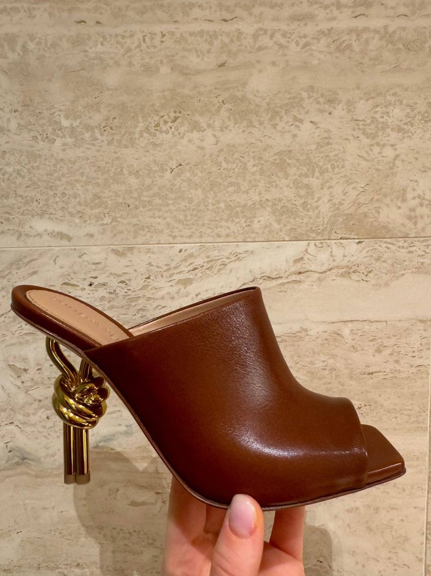 BOTTEGA VENETA Sandals front view - Women's luxury Shoes