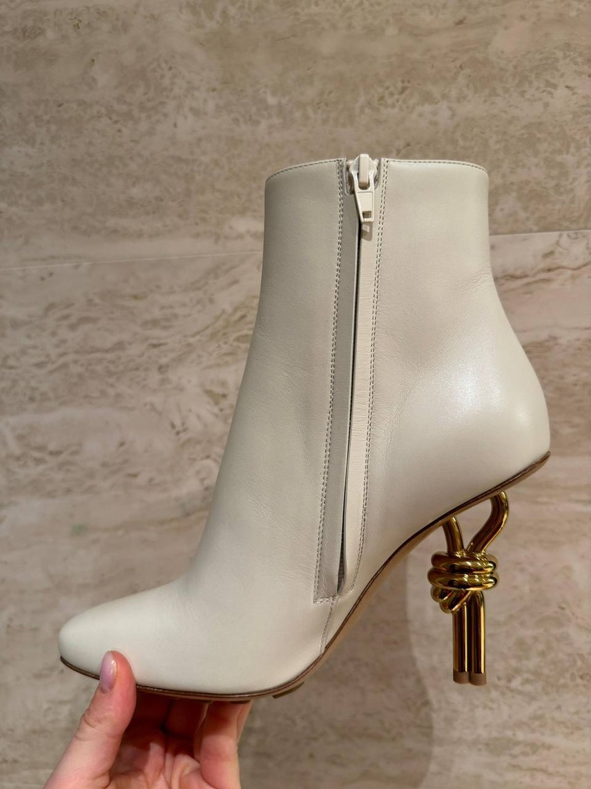 BOTTEGA VENETA Boots side view - Women's luxury Shoes