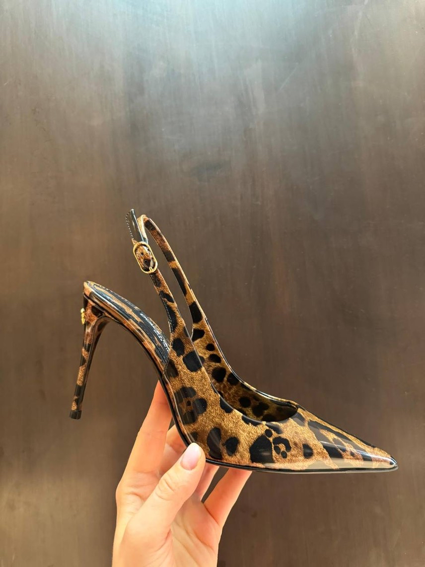 DOLCE & GABBANA Sandals front view - Women's luxury Shoes