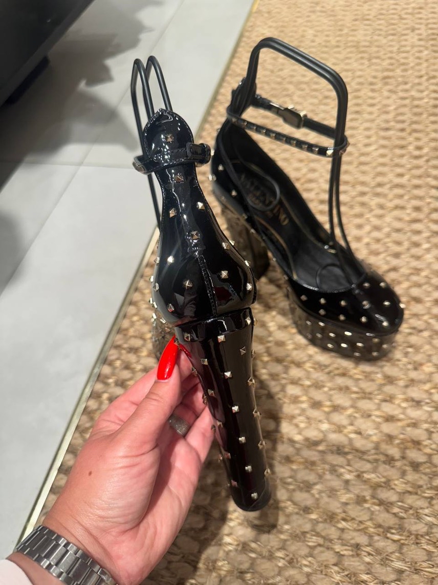 VALENTINO GARAVANI Sandals side view - Women's luxury Shoes
