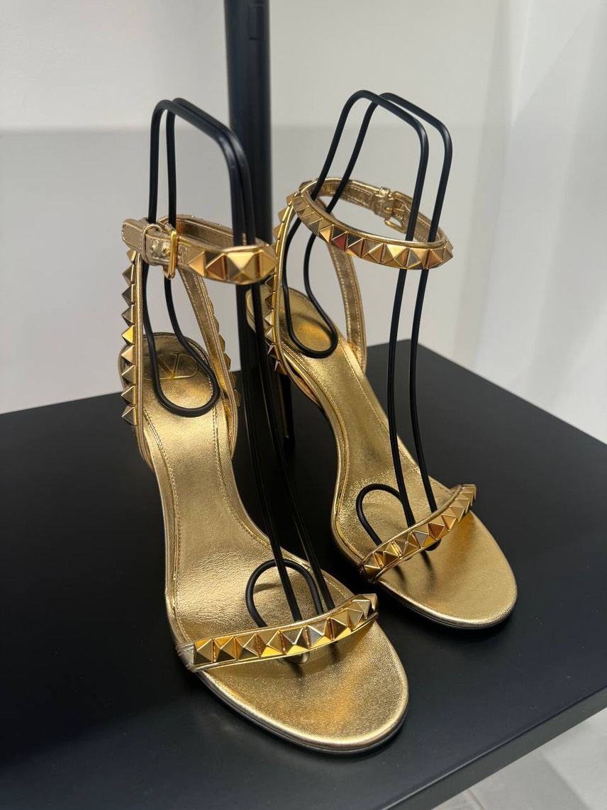 VALENTINO GARAVANI Sandals side view - Women's luxury Shoes