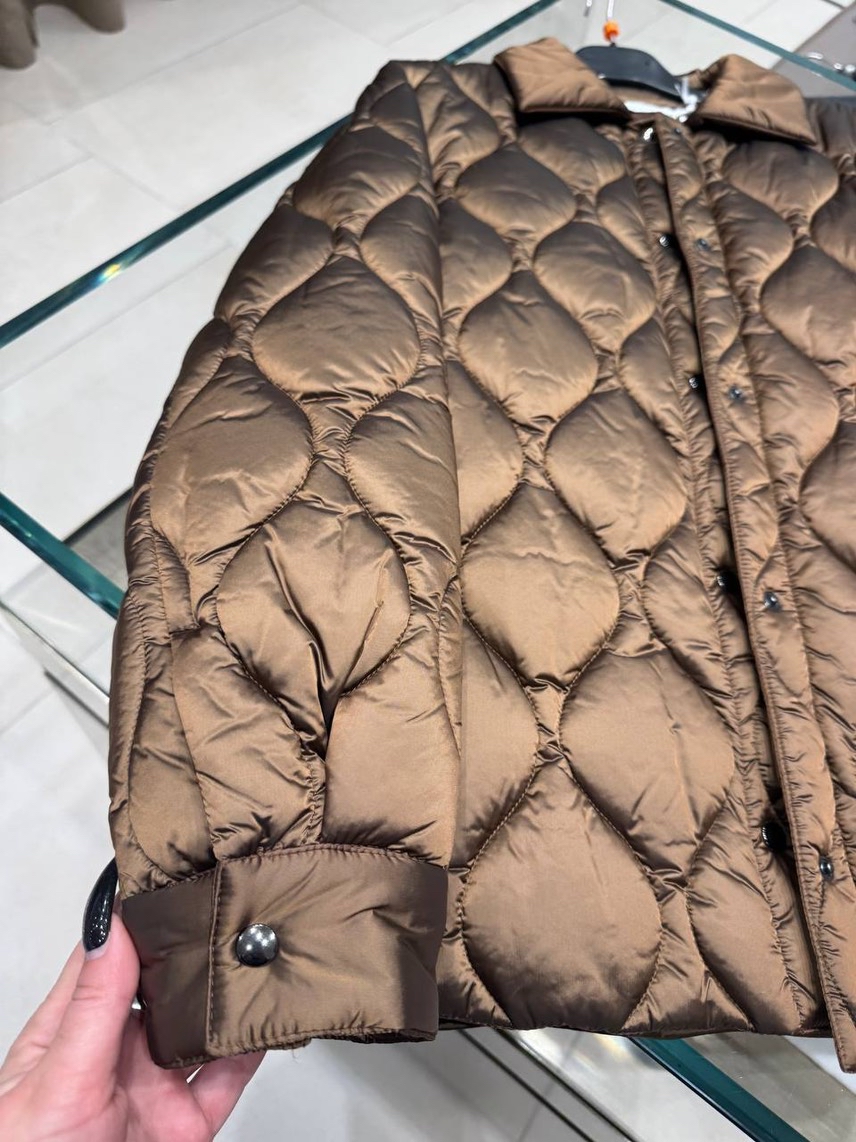 PESERICO Jackets side view - Women's luxury Clothes