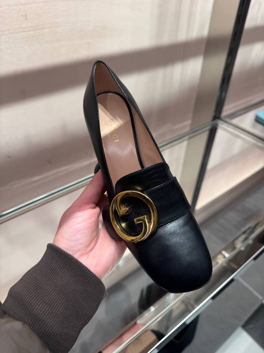 GUCCI Moccasins side view - Women's luxury Shoes