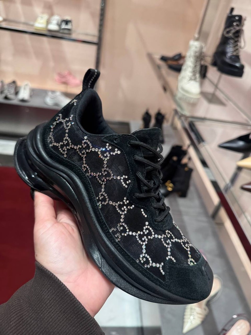 GUCCI Sneakers front view - Women's luxury Shoes