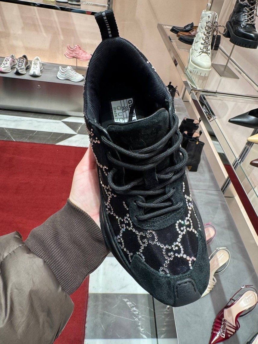 GUCCI Sneakers side view - Women's luxury Shoes
