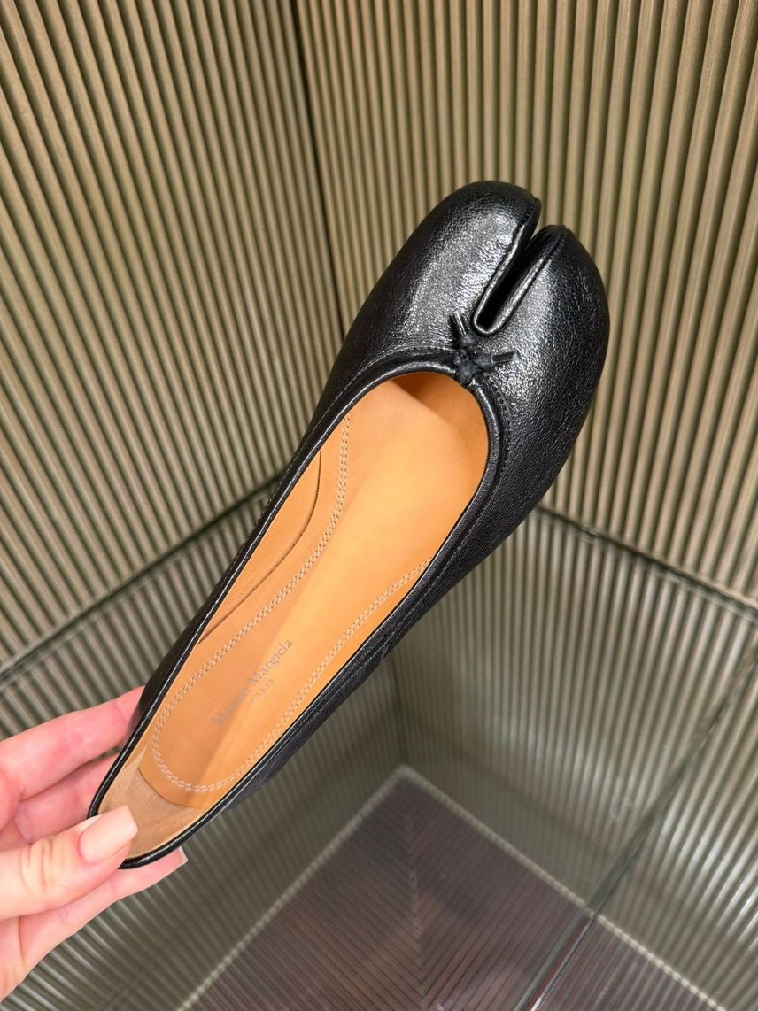 MAISON MARTIN MARGIELA Ballerinas side view - Women's luxury Shoes
