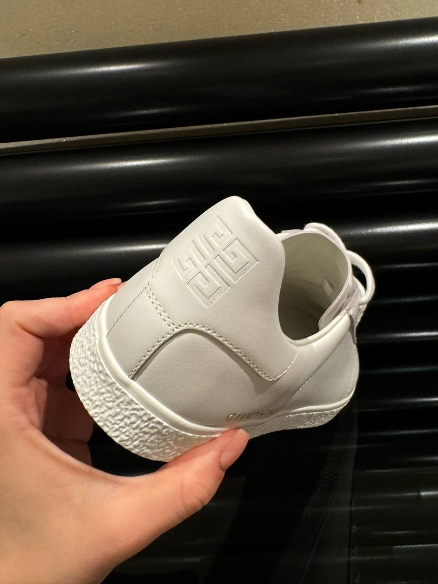GIVENCHY Sneakers side view - Women's luxury Shoes