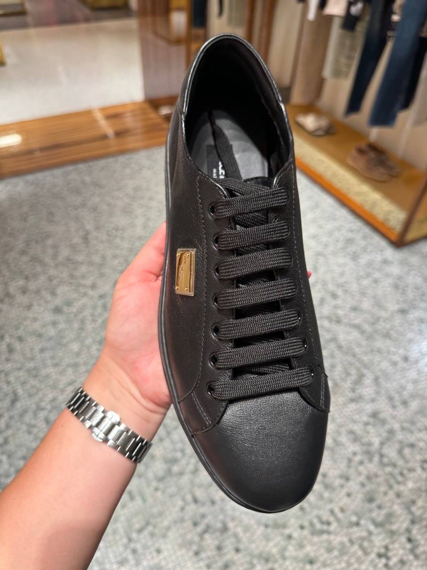 DOLCE & GABBANA Sneakers side view - Men's luxury Shoes