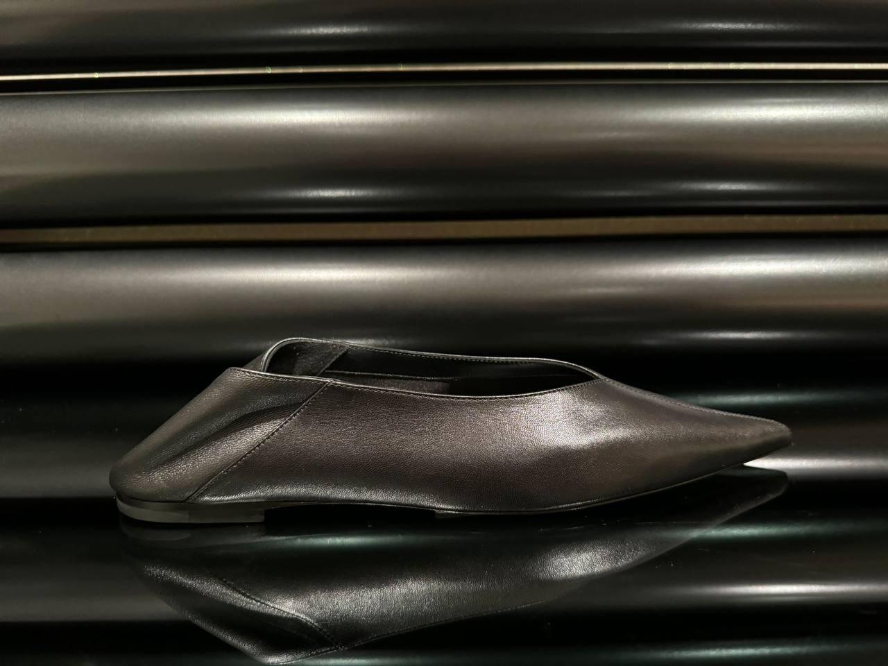 YVES SAINT LAURENT Ballerinas front view - Women's luxury Shoes