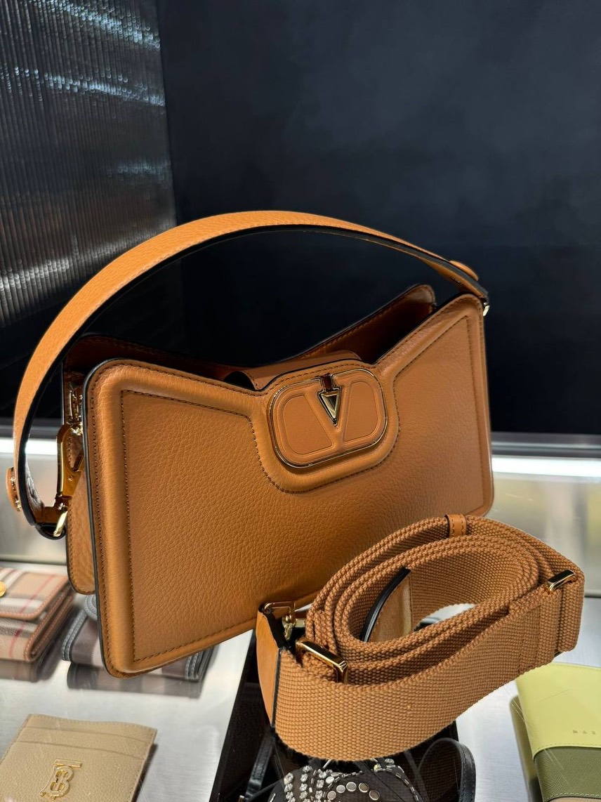 VALENTINO GARAVANI Shoulder bags side view - Women's luxury Bags