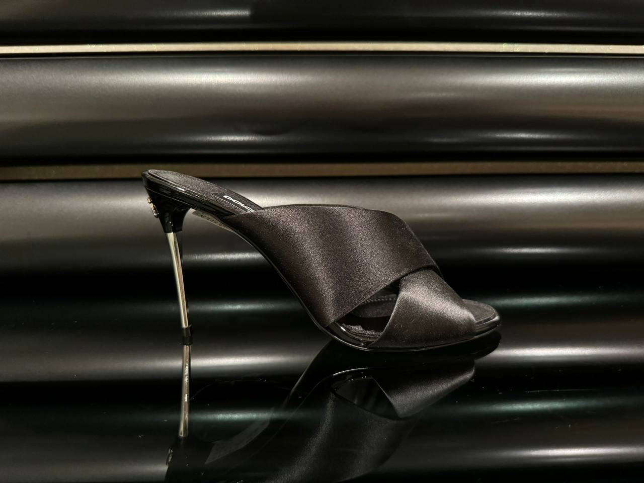 DOLCE & GABBANA Sandals front view - Women's luxury Shoes