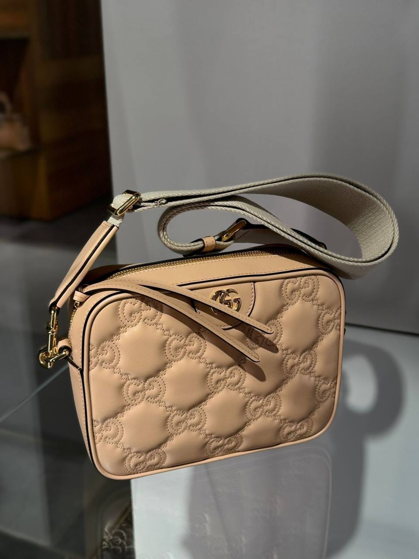 GUCCI Crossbody bags side view - Women's luxury Bags