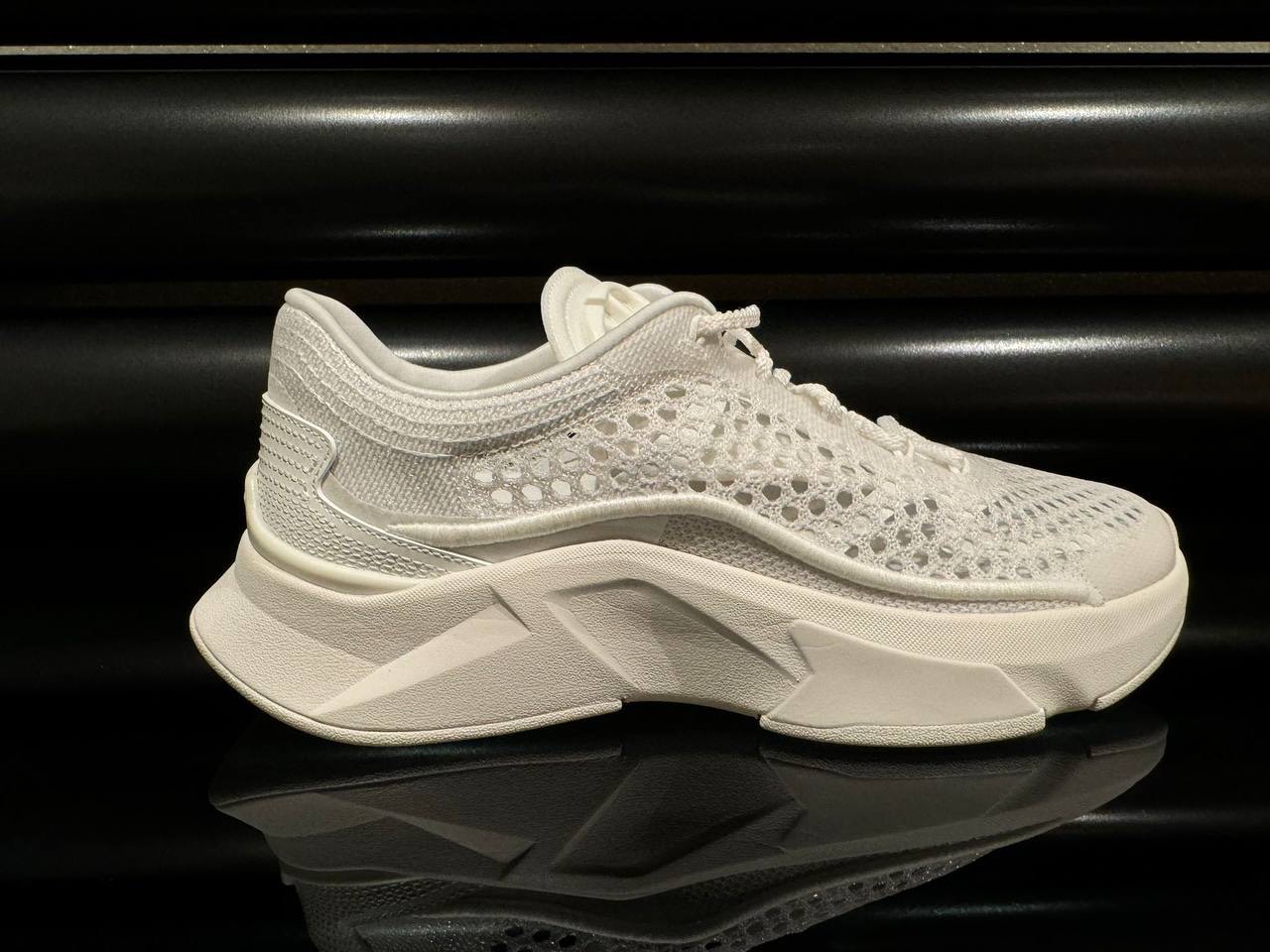 VALENTINO GARAVANI Sneakers front view - Women's luxury Shoes