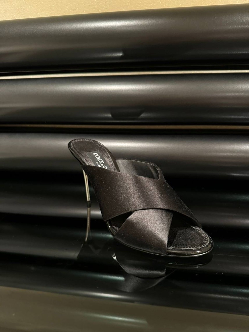 DOLCE & GABBANA Sandals side view - Women's luxury Shoes