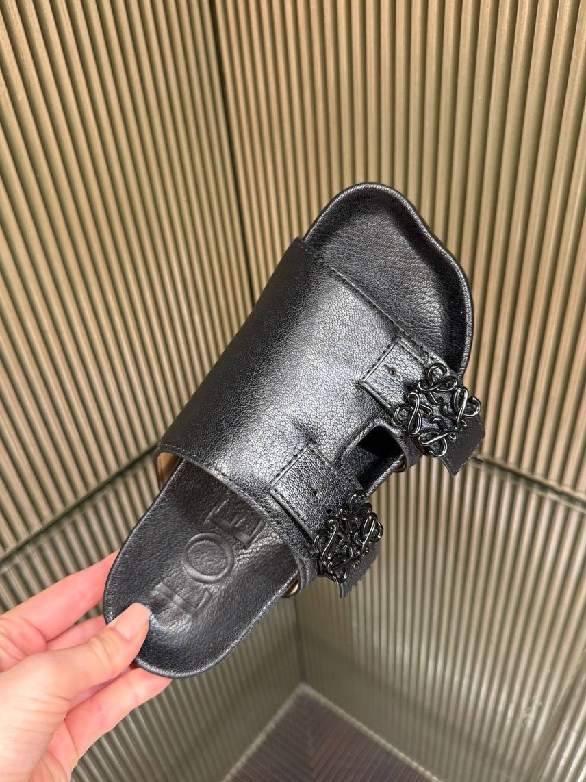 LOEWE Slides side view - Women's luxury Shoes