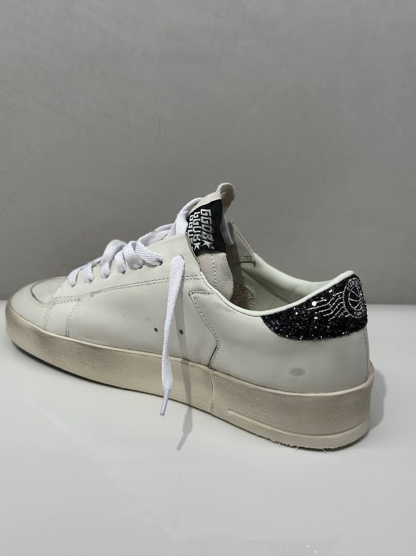GOLDEN GOOSE Sneakers side view - Women's luxury Shoes