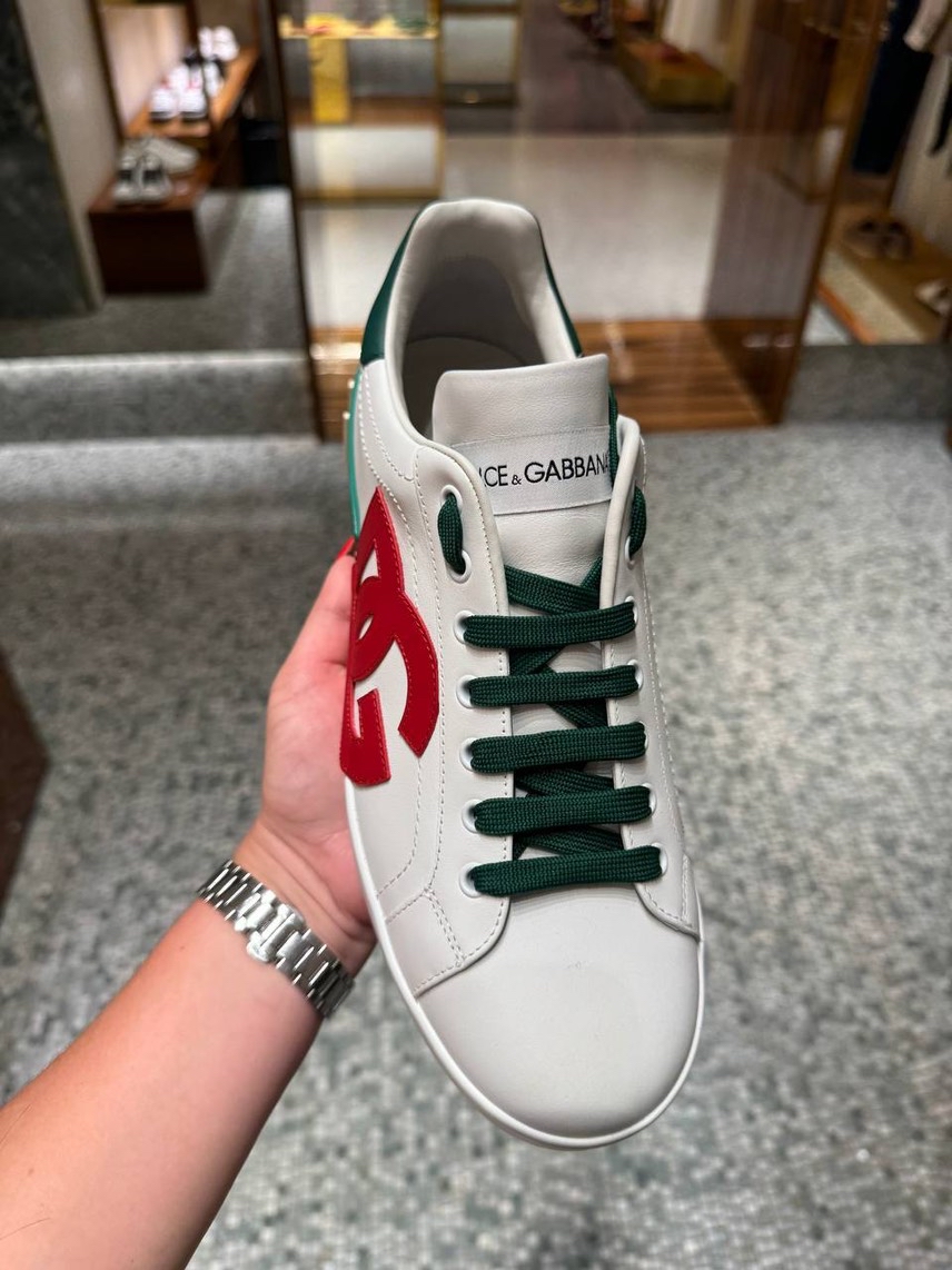 DOLCE & GABBANA Sneakers side view - Men's luxury Shoes