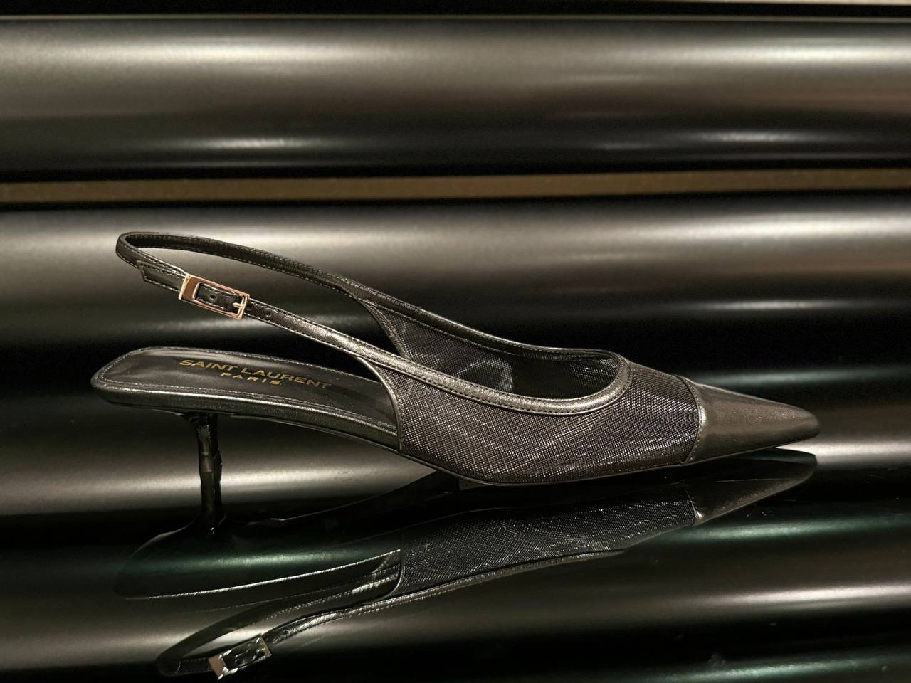 YVES SAINT LAURENT Sandals side view - Women's luxury Shoes