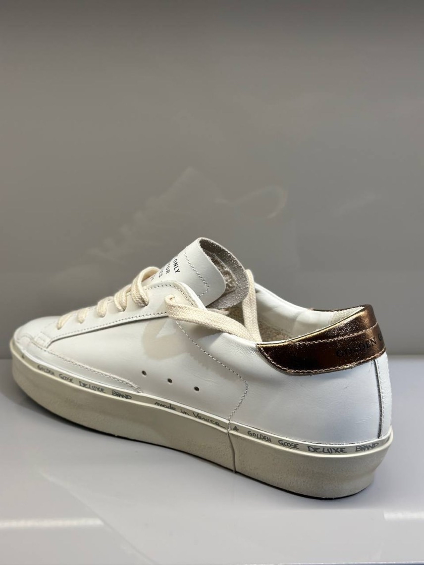 GOLDEN GOOSE Sneakers side view - Women's luxury Shoes