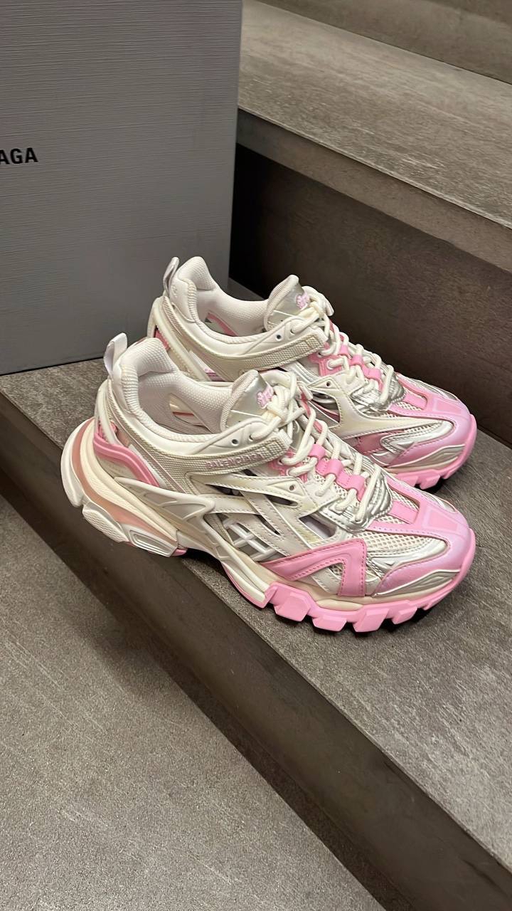 BALENCIAGA Sneakers front view - Women's luxury Shoes