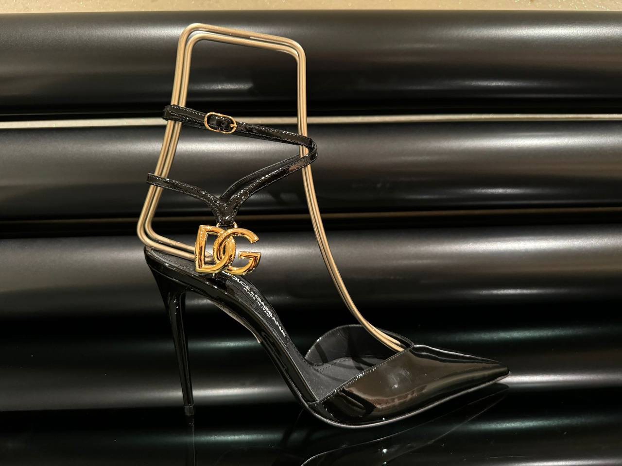 DOLCE & GABBANA Sandals front view - Women's luxury Shoes