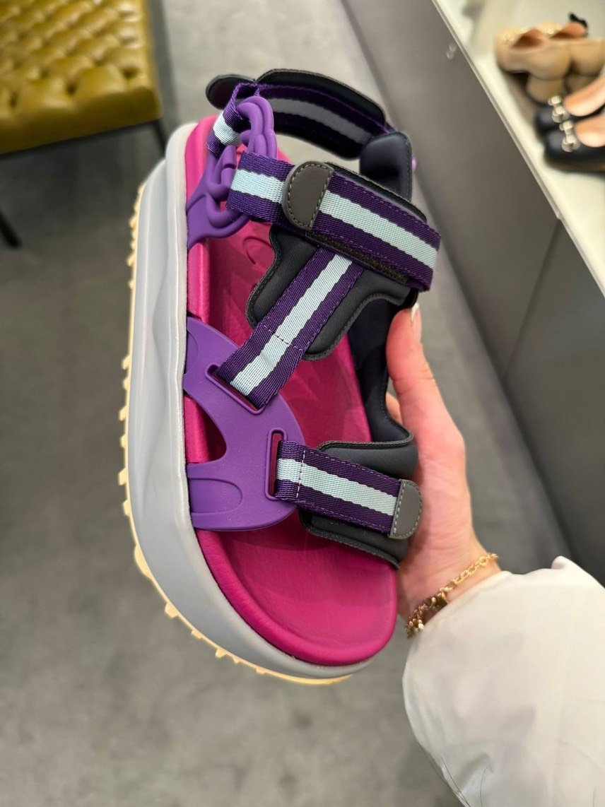 GUCCI Sandals front view - Women's luxury Shoes