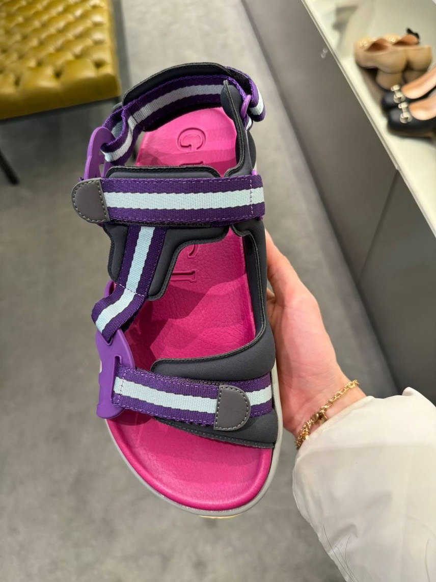 GUCCI Sandals side view - Women's luxury Shoes