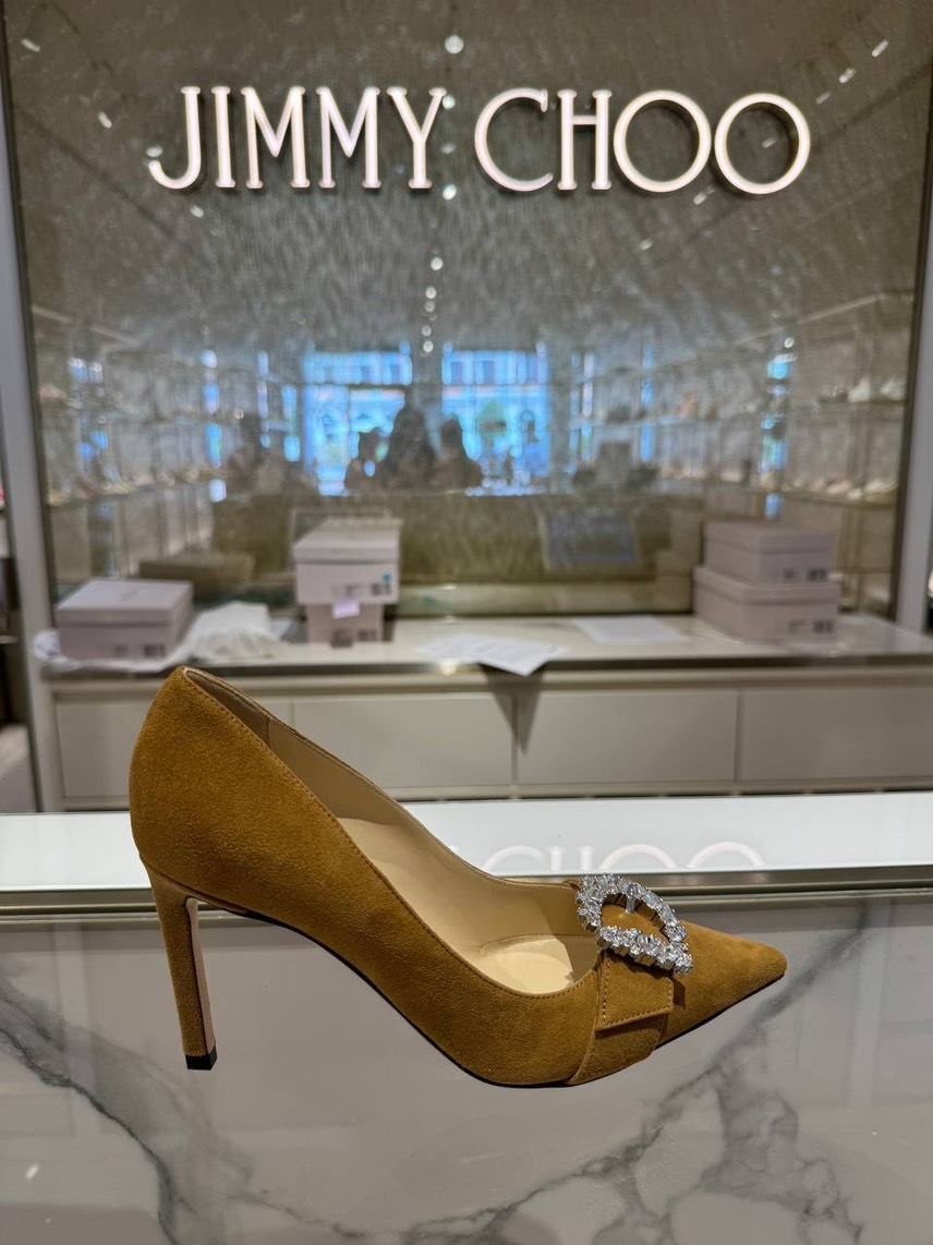 JIMMY CHOO Pumps side view - Women's luxury Shoes