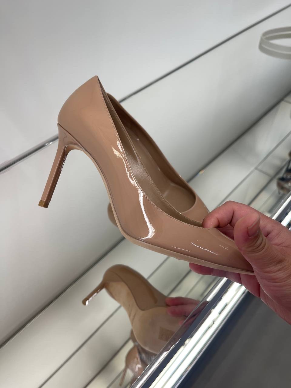 YVES SAINT LAURENT Pumps side view - Women's luxury Shoes