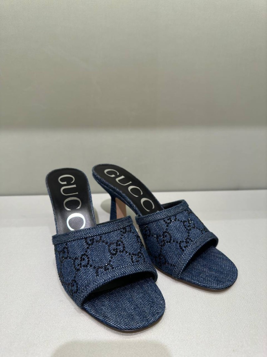 GUCCI Sandals front view - Women's luxury Shoes