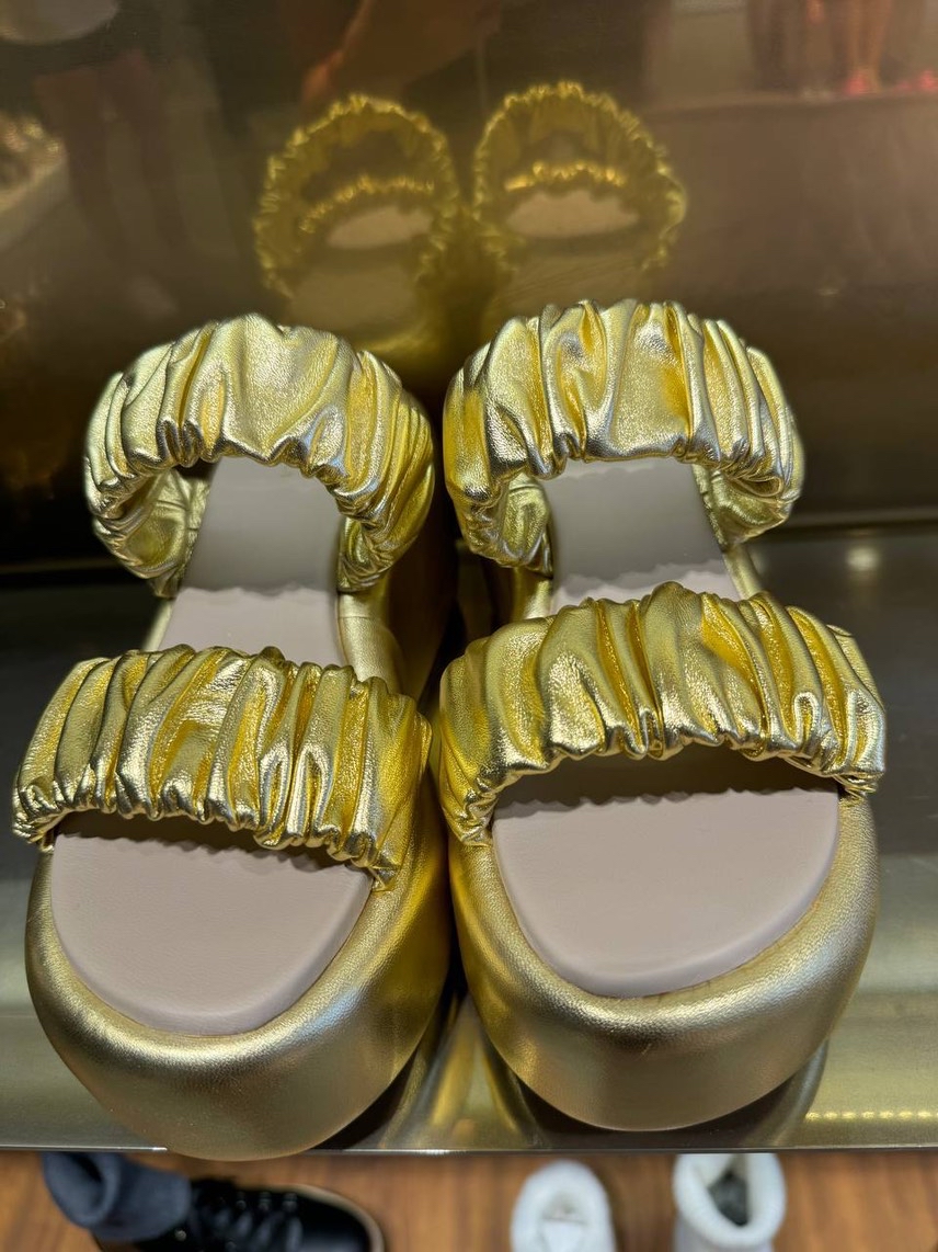 LE SILLA Sandals side view - Women's luxury Shoes