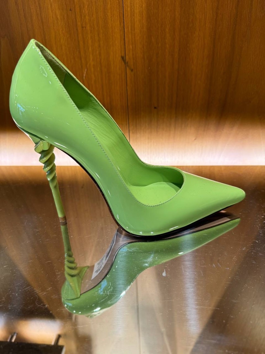 LE SILLA Pumps front view - Women's luxury Shoes