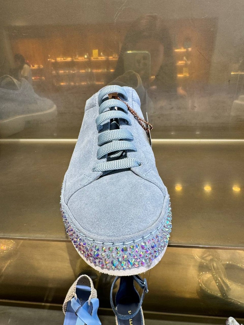 LE SILLA Sneakers side view - Women's luxury Shoes