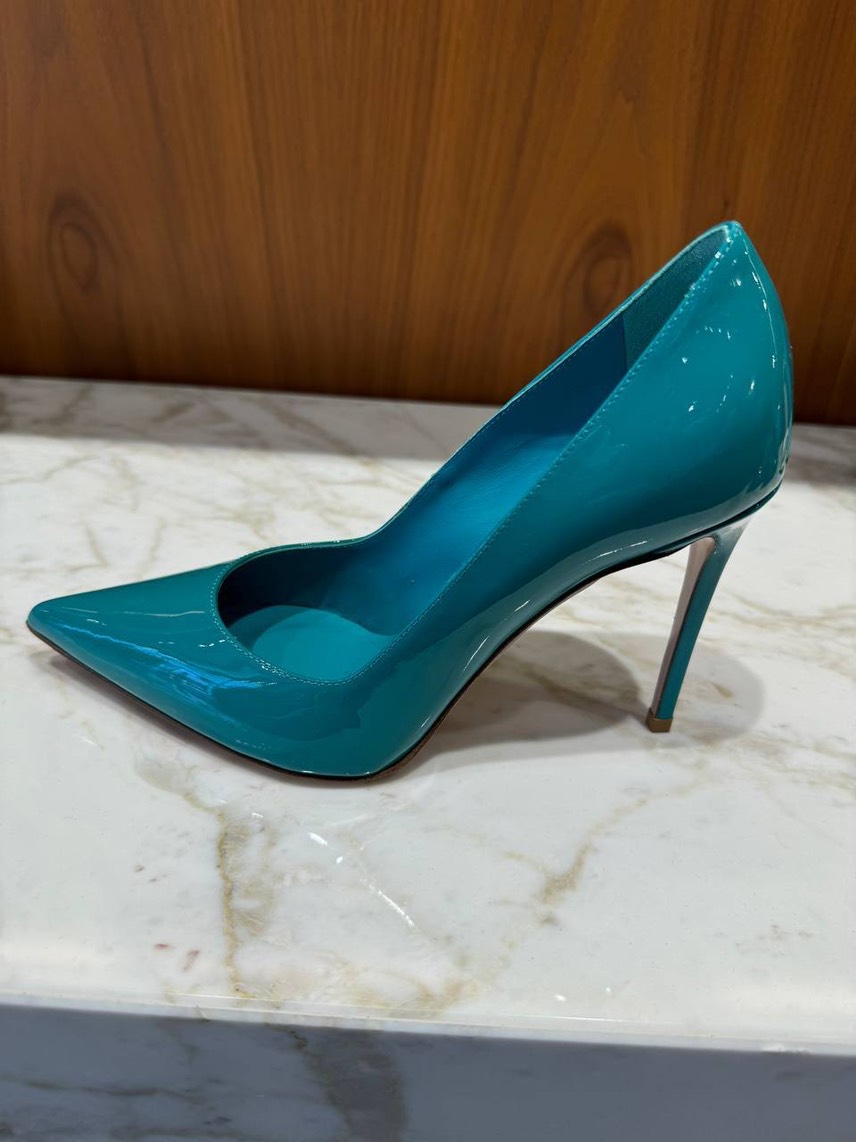 LE SILLA Pumps front view - Women's luxury Shoes