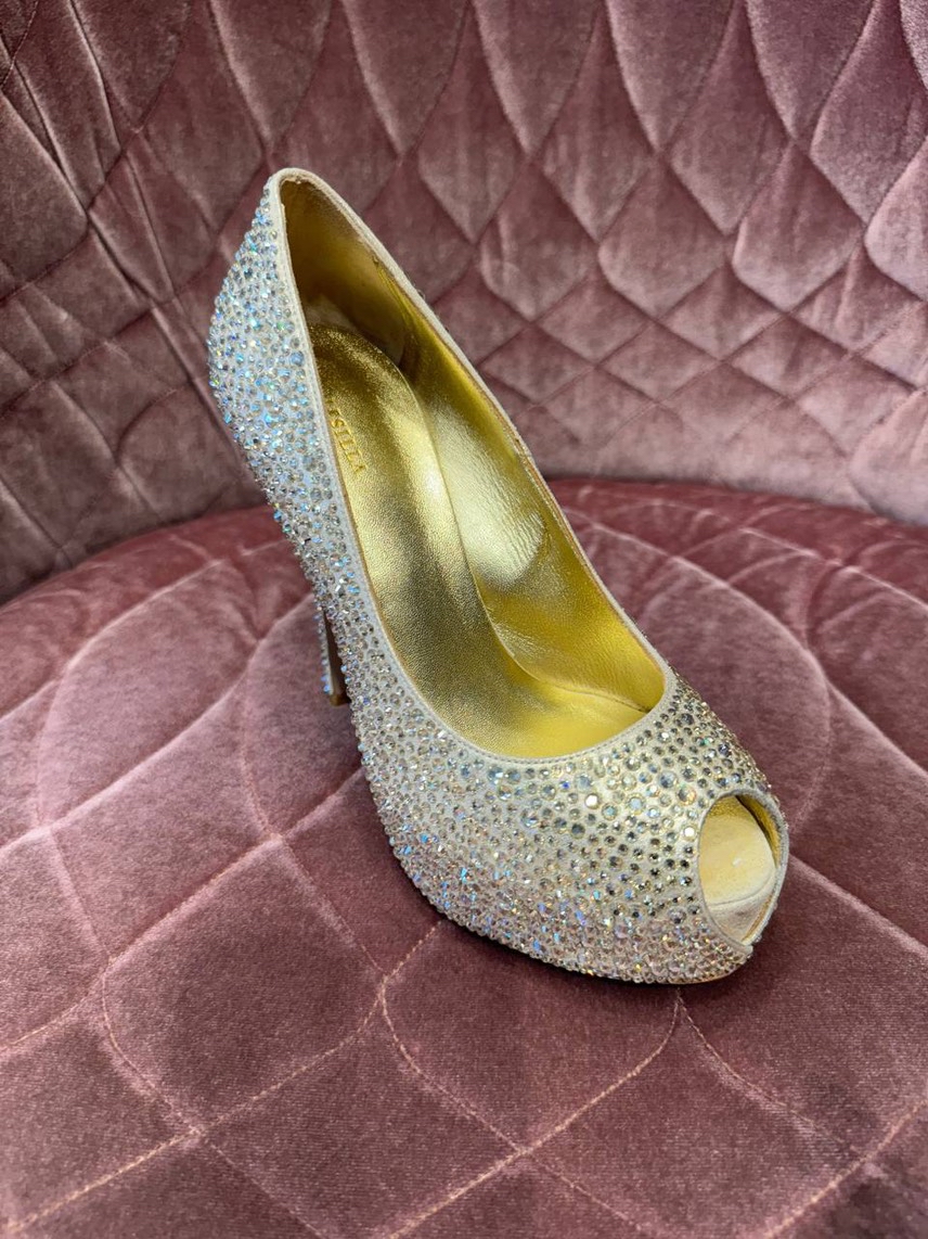 LE SILLA Pumps side view - Women's luxury Shoes