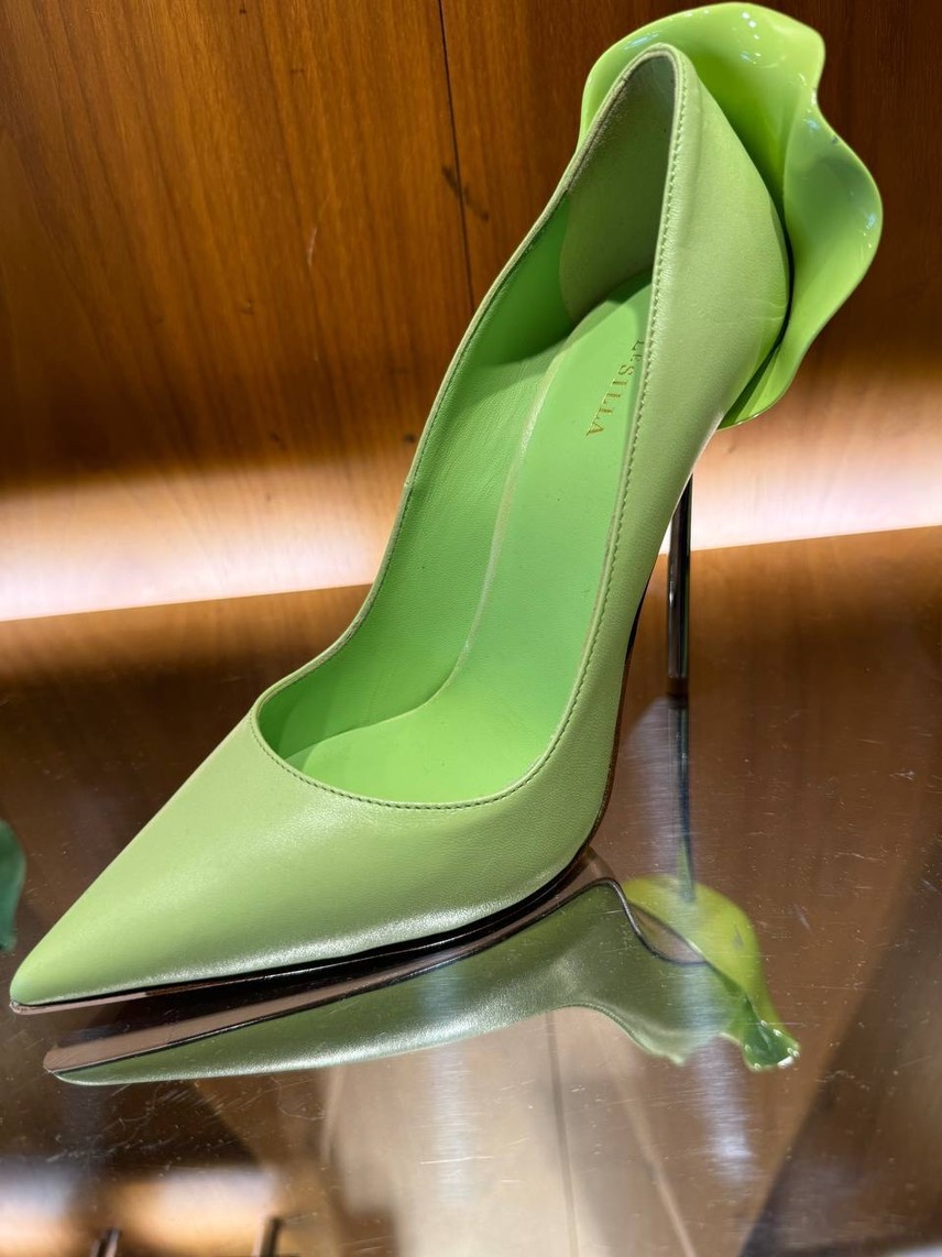 LE SILLA Pumps side view - Women's luxury Shoes