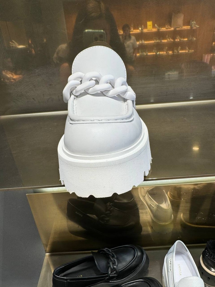 LE SILLA Loafers side view - Women's luxury Shoes