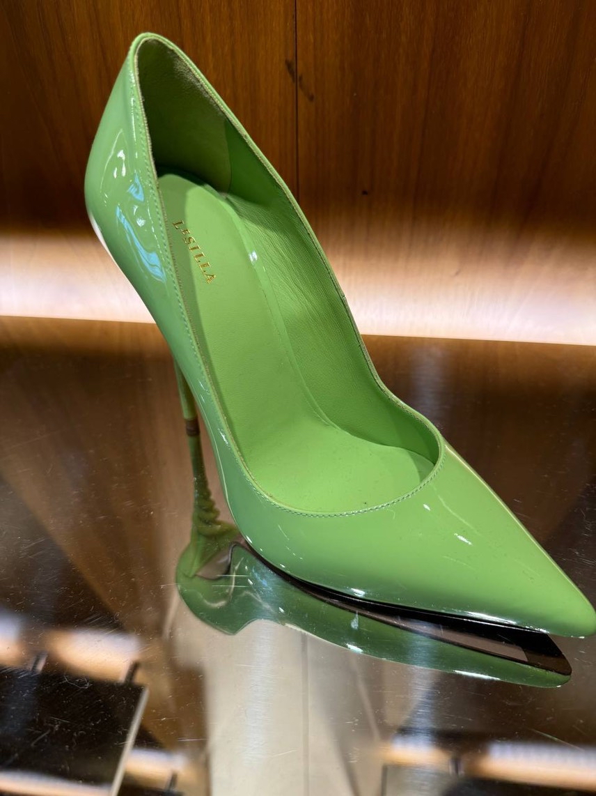 LE SILLA Pumps side view - Women's luxury Shoes