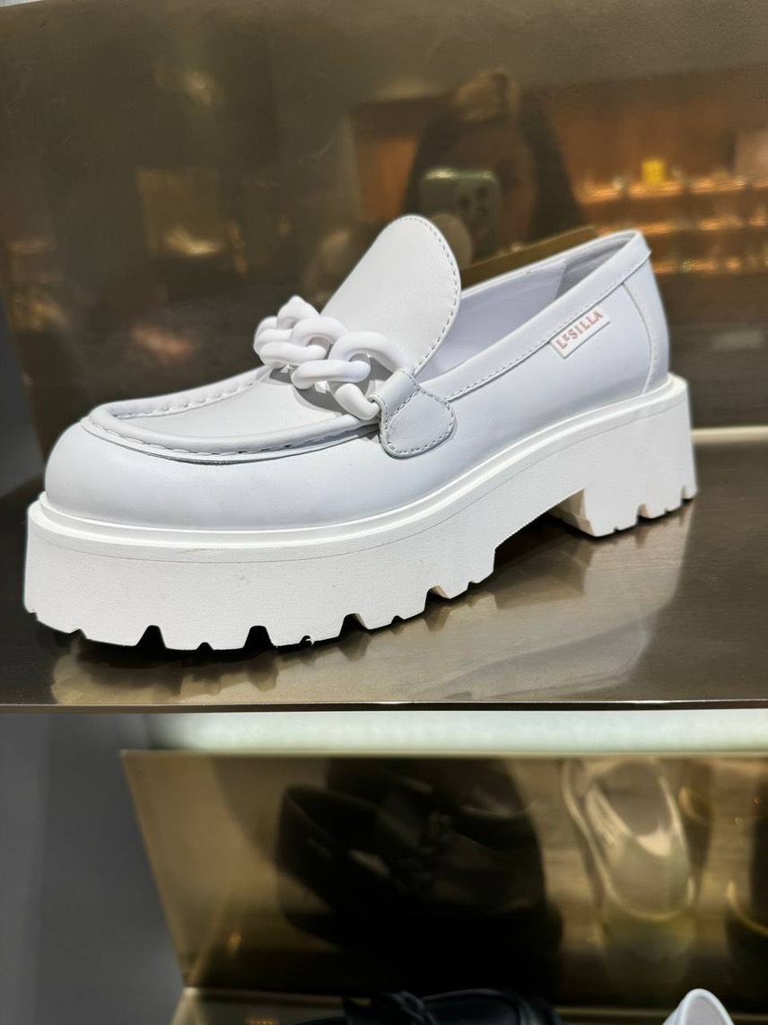 LE SILLA Loafers side view - Women's luxury Shoes