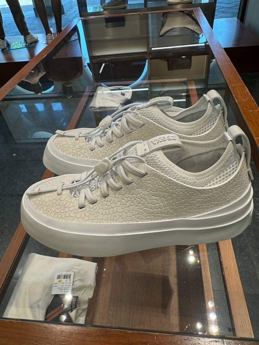 ERMENEGILDO ZEGNA Sneakers side view - Men's luxury Shoes
