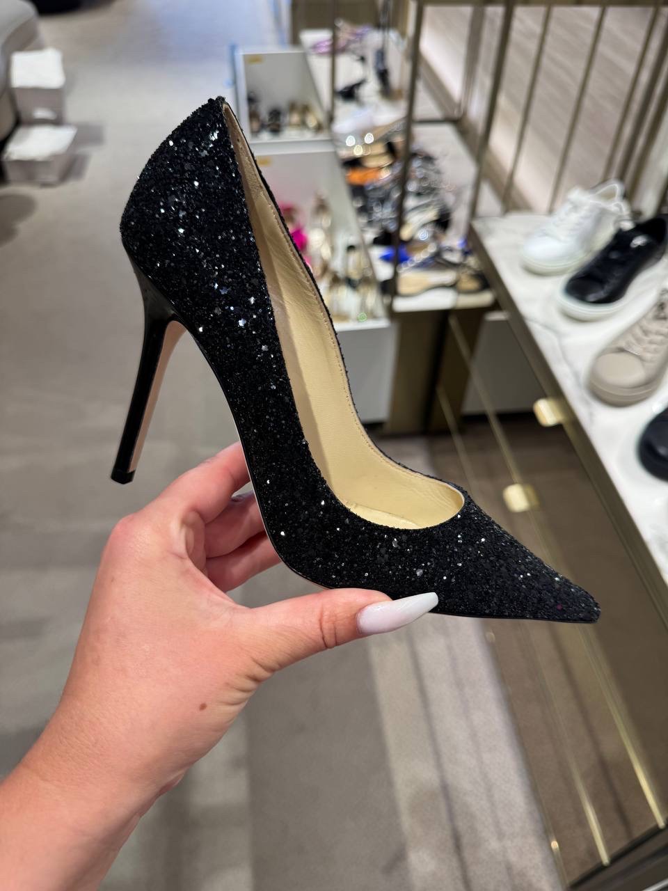 JIMMY CHOO Pumps front view - Women's luxury Shoes