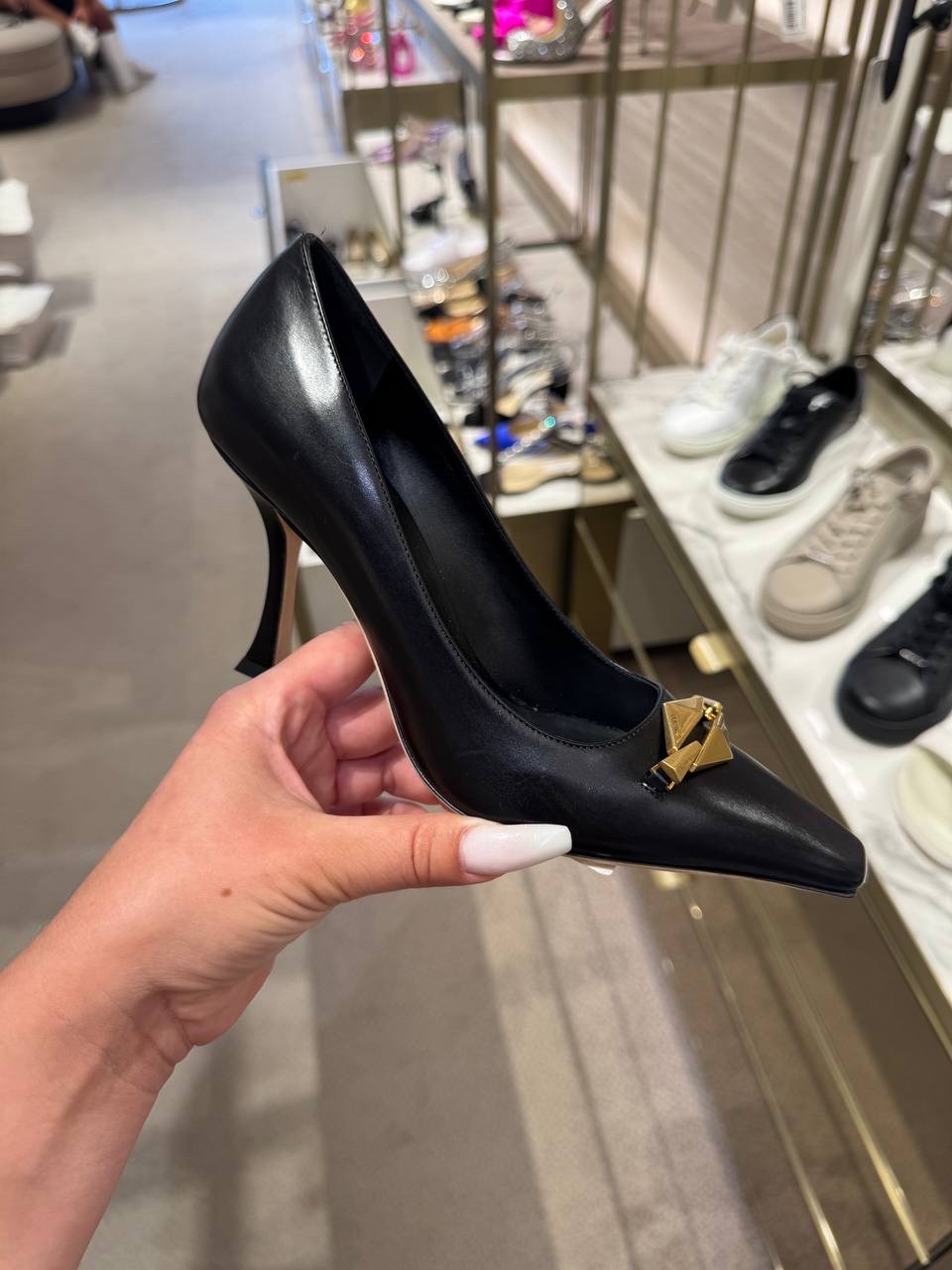 JIMMY CHOO Pumps front view - Women's luxury Shoes